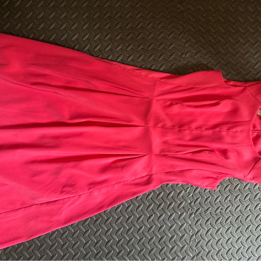 Elegant Pink Sleeveless Dress